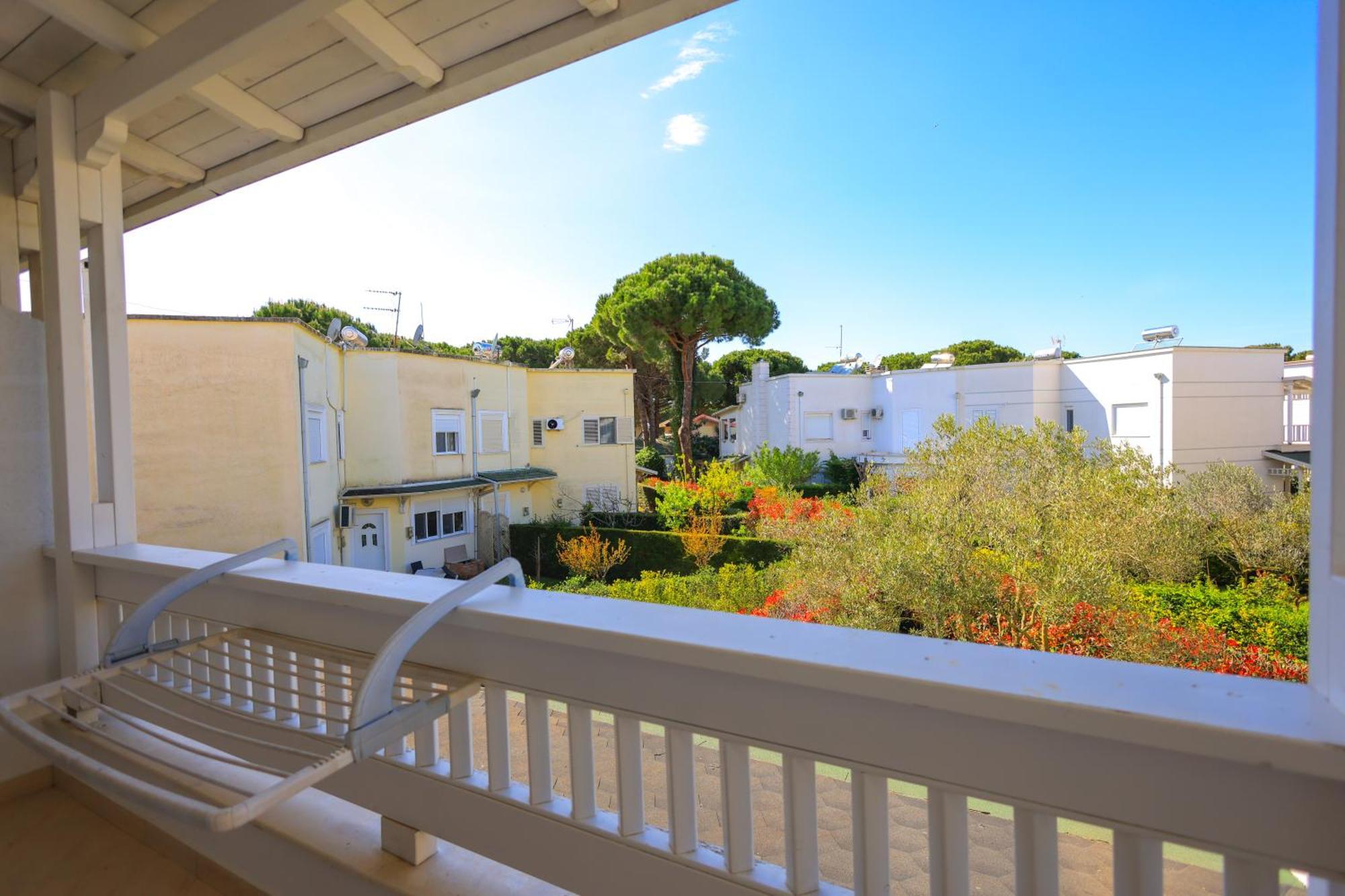 Grandstay Villa Perla Resort Durres Exterior photo